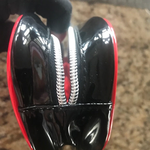 Disney Incredibles 2 Edna Mode Pencil Pouch / Makeup Bag / Case - Picture 3 of 5